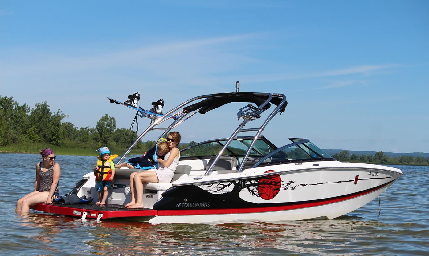 foto inicio servicios nautica gonbel